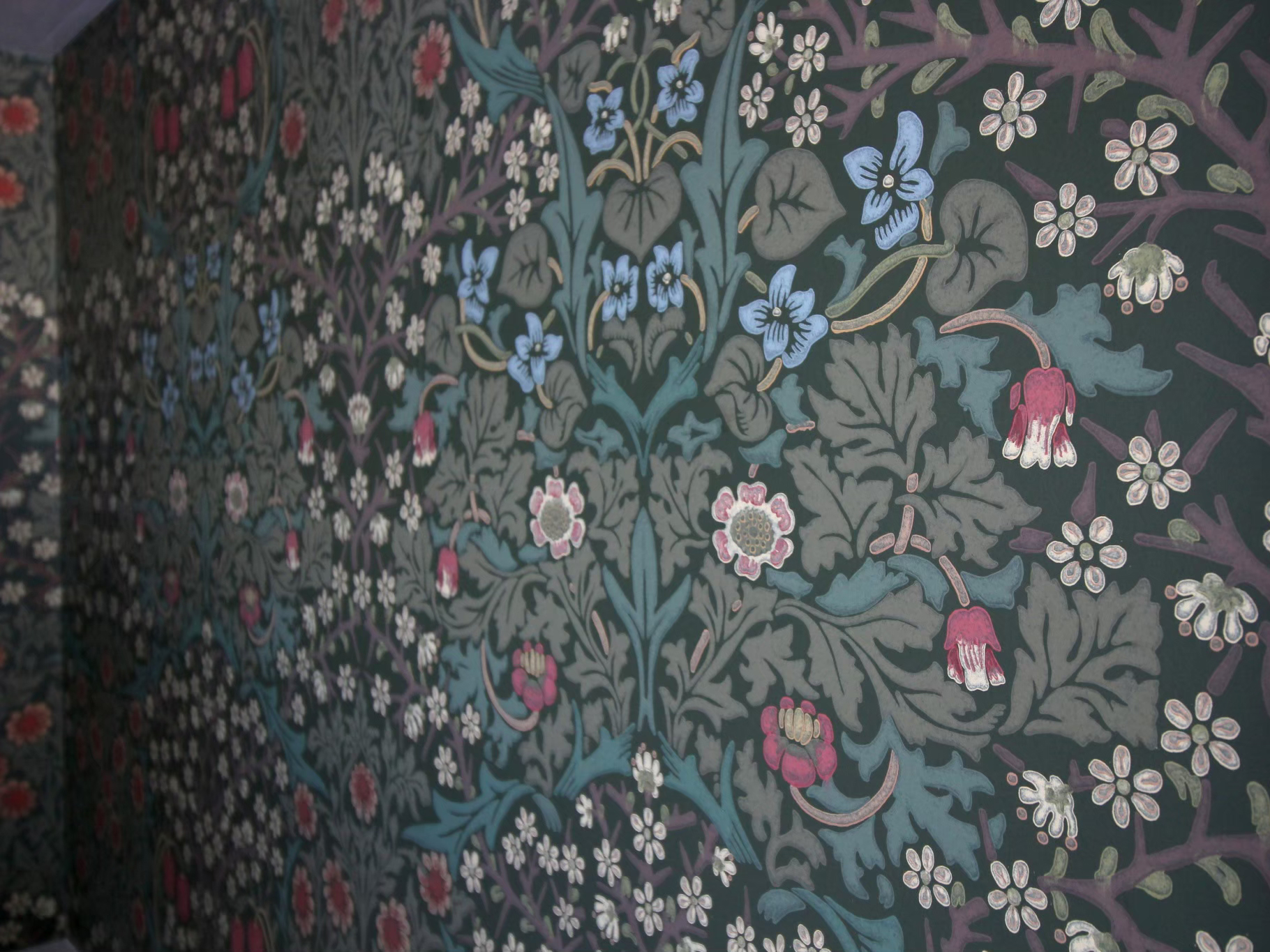 壁紙・クロスリフォームを豊田市で安く実現するコツ