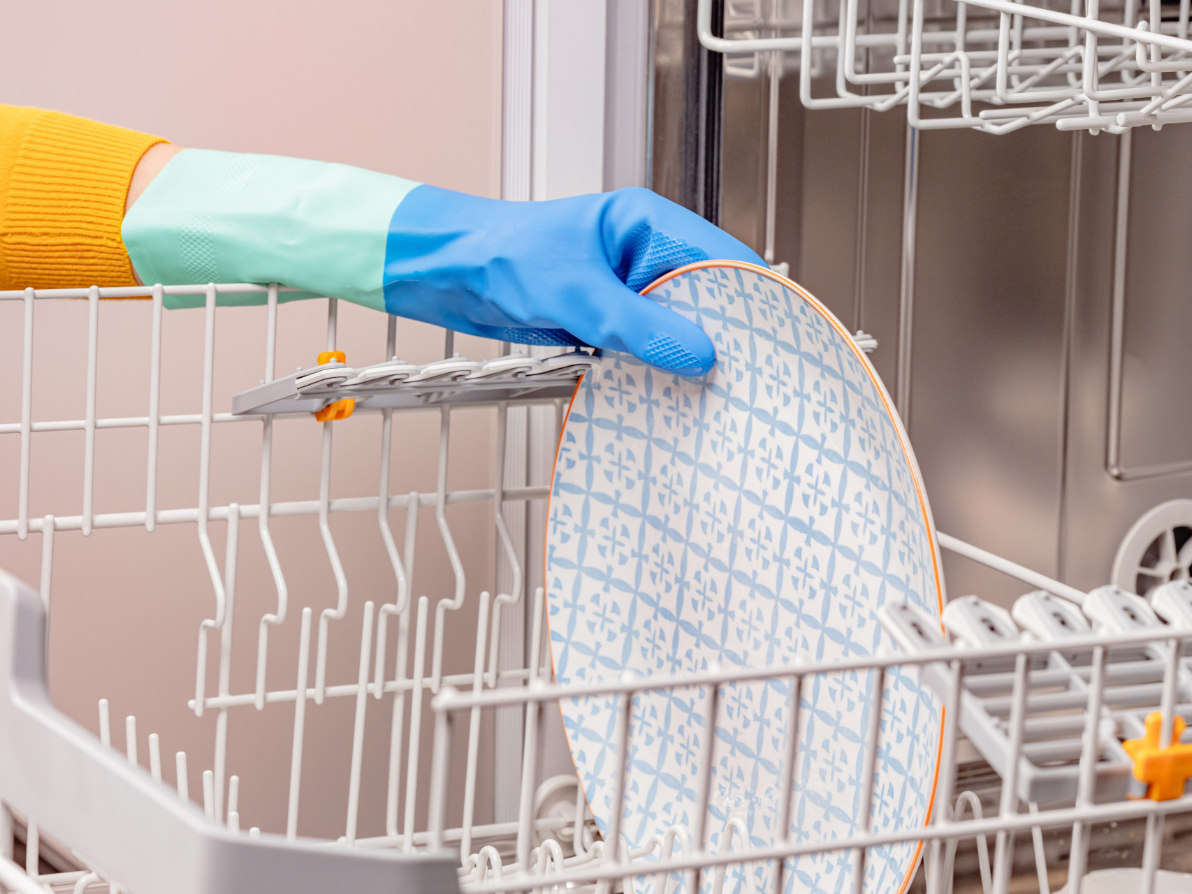 【豊橋市】食洗機：耐用年数・交換時期の目安と適切な掃除頻度〜愛知No.1のフジケンリフォームが教えます！