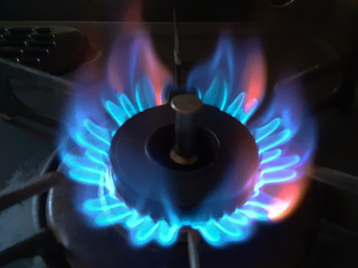 【豊橋市】キッチンコンロのリフォーム費用相場〜愛知No.1のフジケンリフォームが教えます！