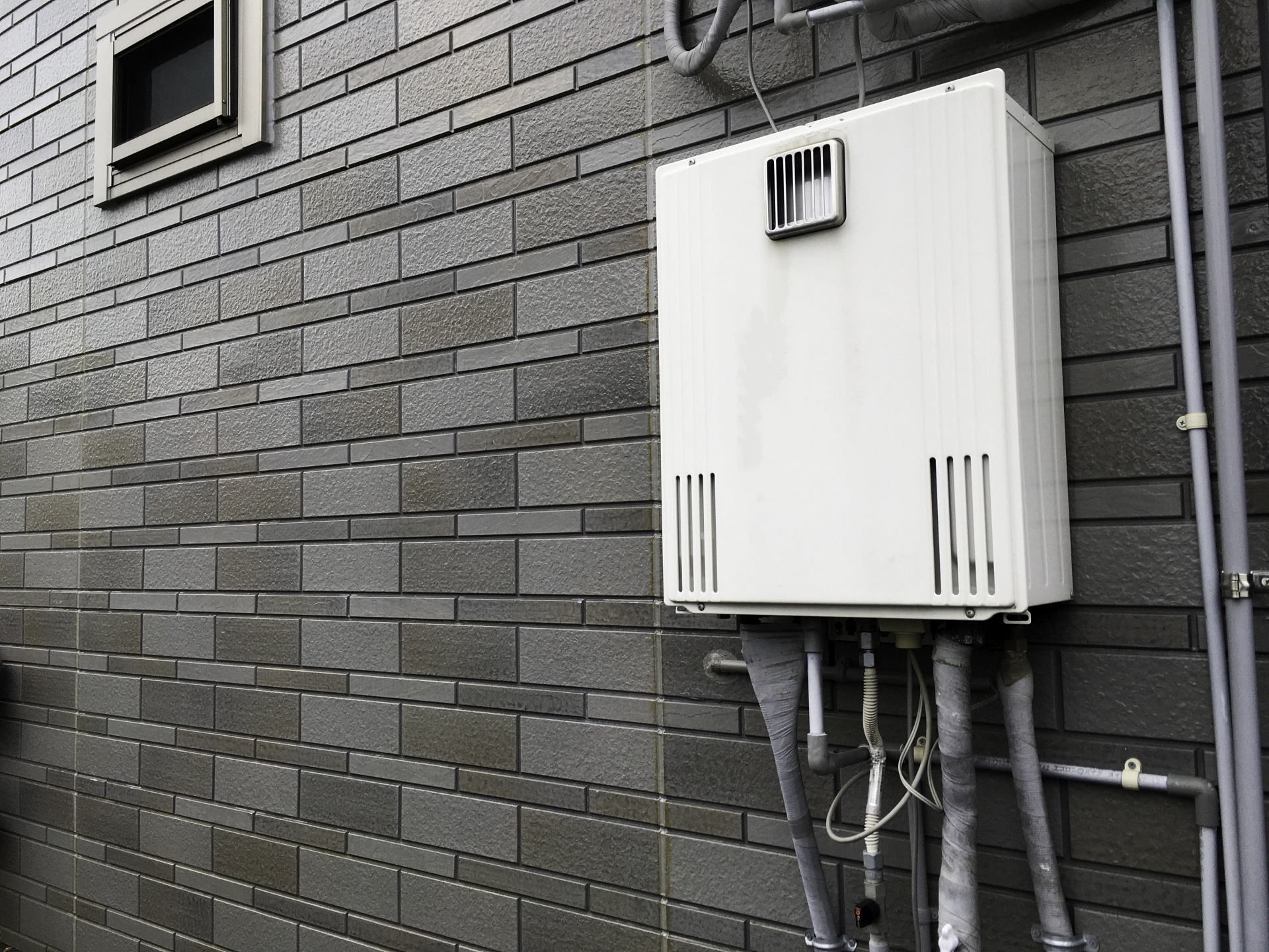 【知多市】給湯器リフォーム：グレード別の費用と違いを理解して選ぶ〜大手メーカー５冠を獲得したフジケンリフォームが教えます！